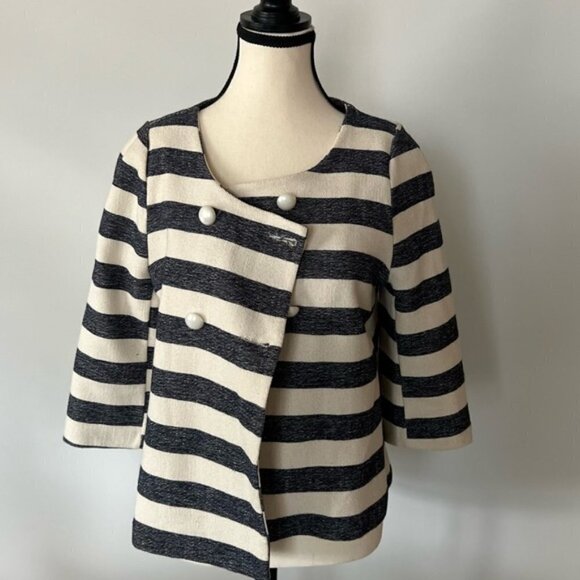 Striped Blazer with Pearl Detail - Picture 13 of 14